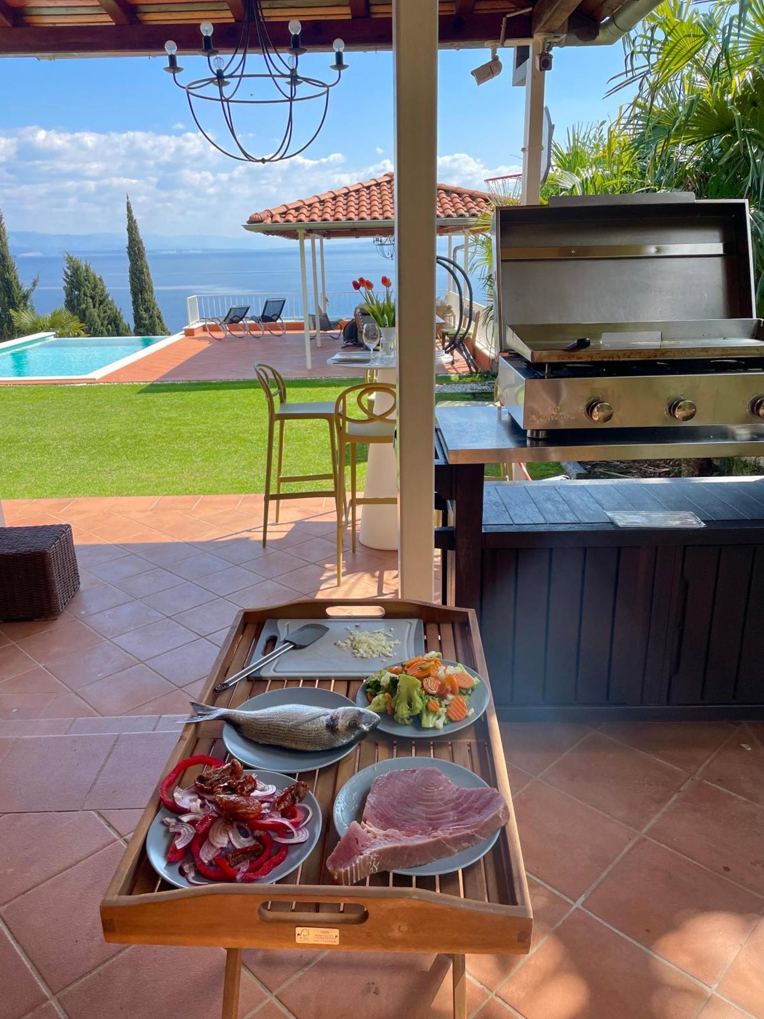 Villa Lovran - 150M To The Beach - Infinity Pool - Incredible Sea View - Fitness Room Exterior foto